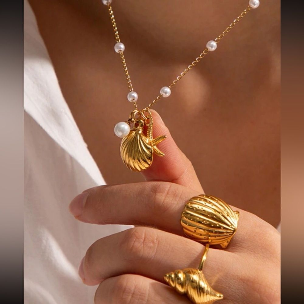 Boho seashell gold necklace N416